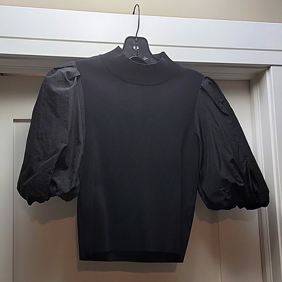 Zara Tops - Zara top, with nylon puffed sleeves, size M, black